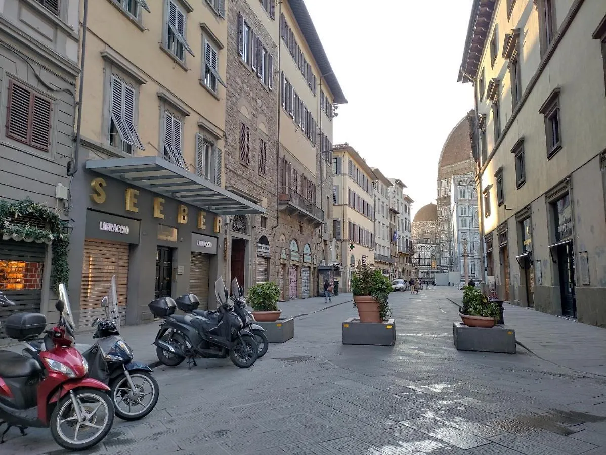 Cashmere Apartment A Stone'S Throw From The Duomo Florence
